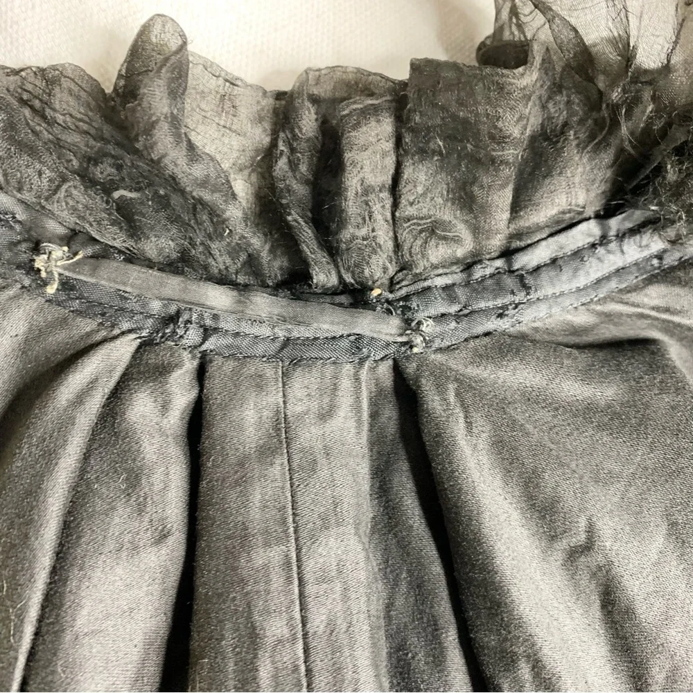 1900s Ladies Capelet - Picture 6 of 7